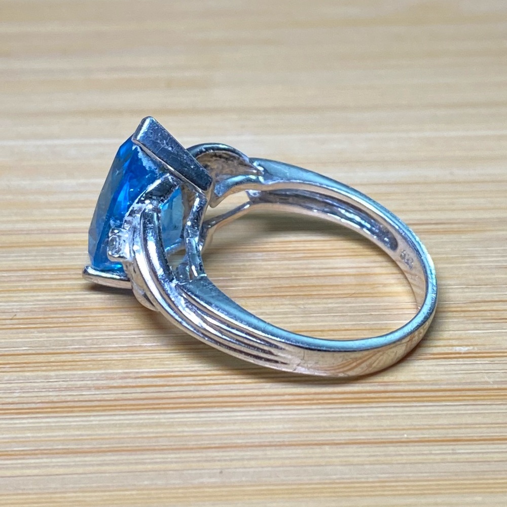 Women's Blue Stone Vintage Large Blue Topaz Silver Ring - Picture 3 of 16